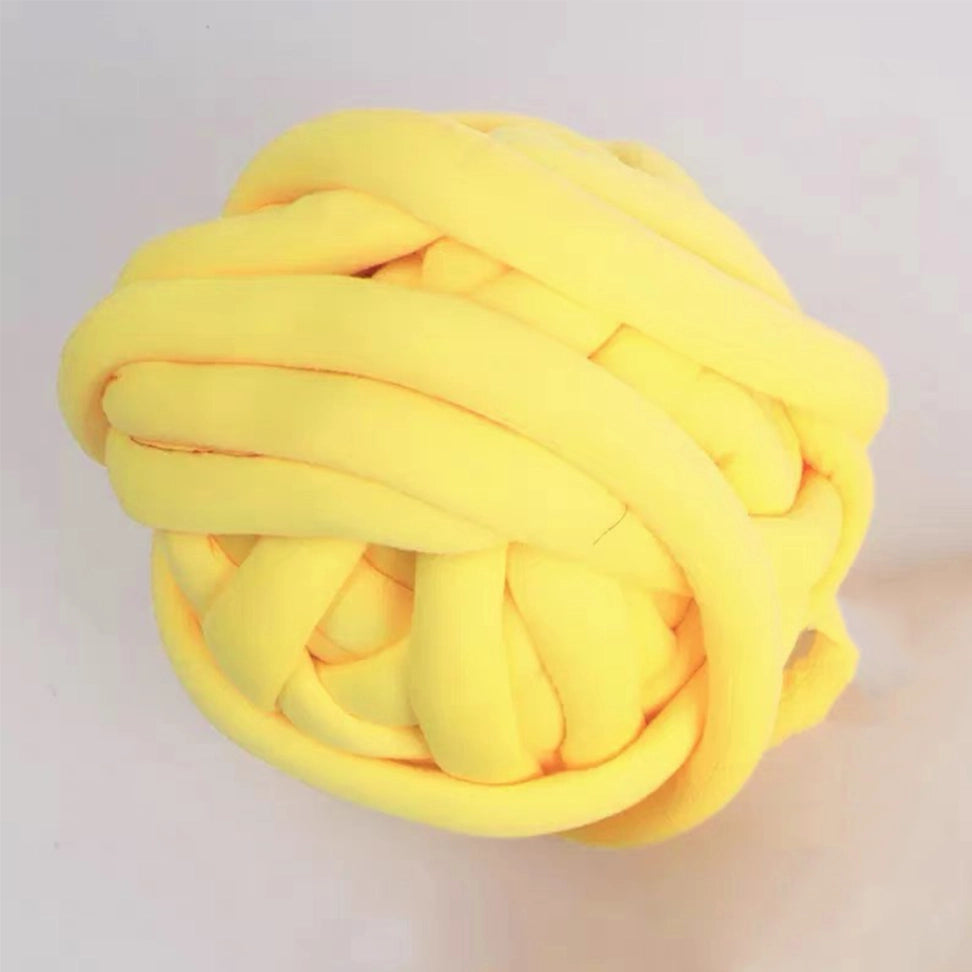 Extra-Thick Tubular Cotton Yarn (250g): Approximately 0.8 inches in diameter, Super Bulky, Arm Knitting