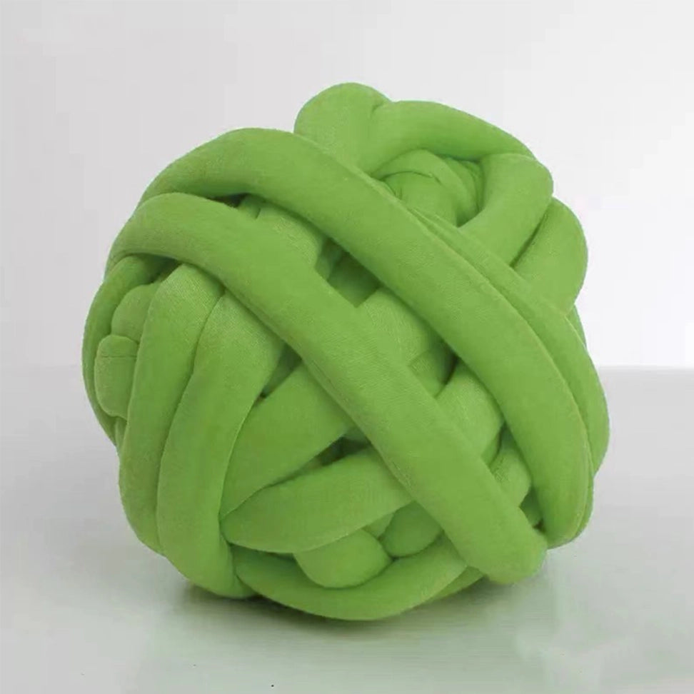 Extra-Thick Tubular Cotton Yarn (250g): Approximately 0.8 inches in diameter, Super Bulky, Arm Knitting