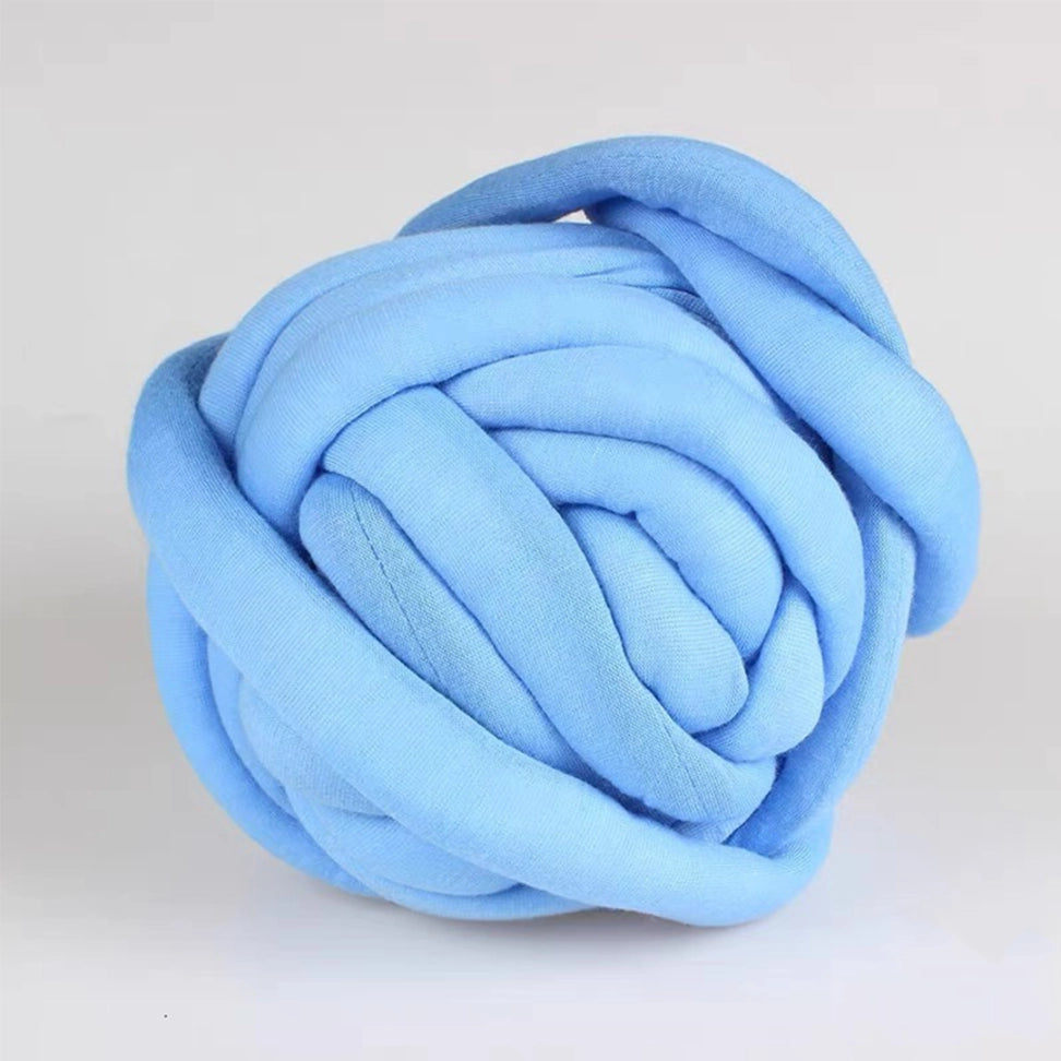 Extra-Thick Tubular Cotton Yarn (250g): Approximately 0.8 inches in diameter, Super Bulky, Arm Knitting