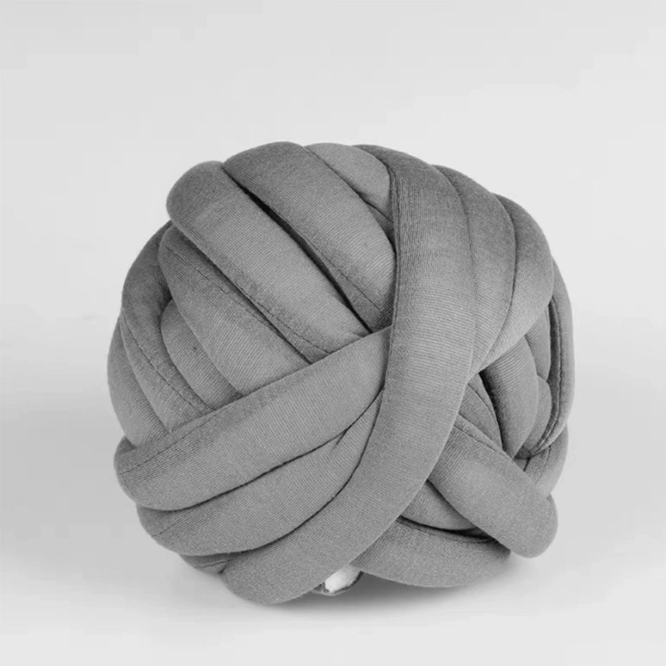 Extra-Thick Tubular Cotton Yarn (250g): Approximately 0.8 inches in diameter, Super Bulky, Arm Knitting