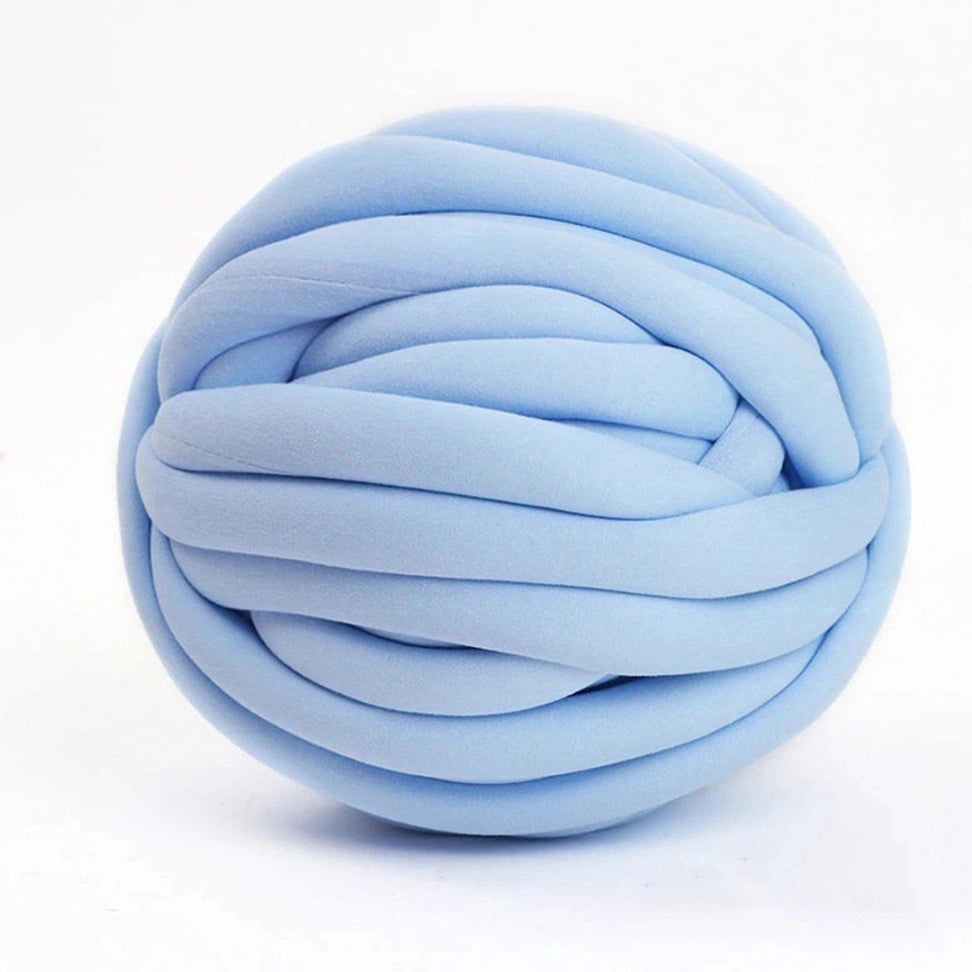 Extra-Thick Tubular Cotton Yarn (250g): Approximately 0.8 inches in diameter, Super Bulky, Arm Knitting