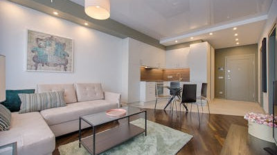 Bedroom Bliss: Handmade Tufted Carpets for Cozy Mornings_pic1