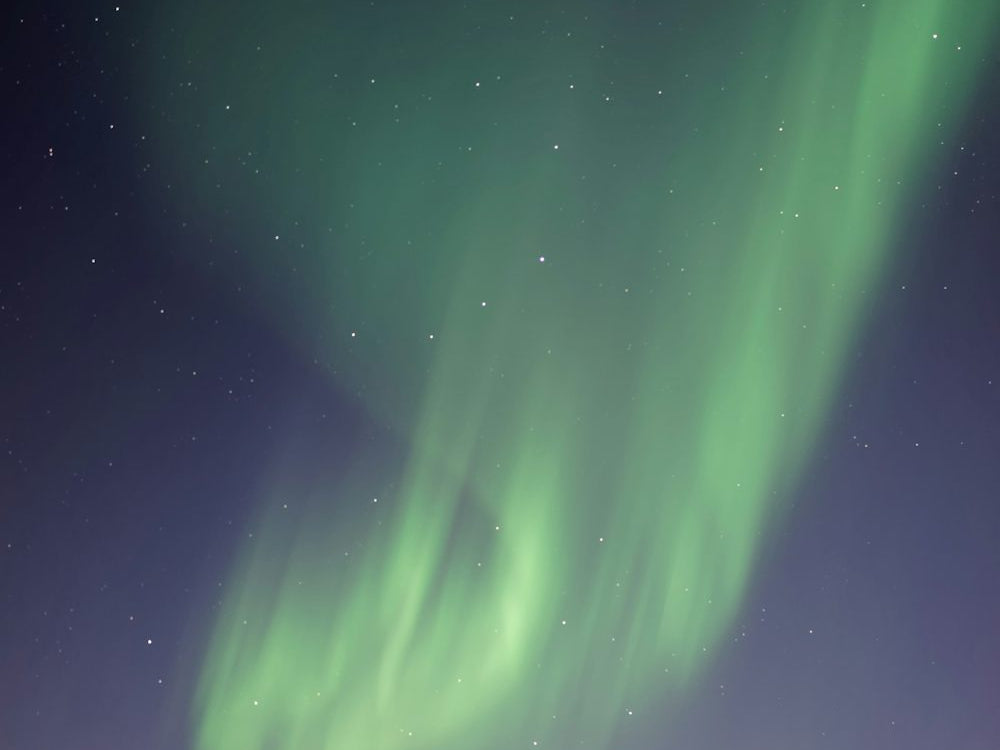 Rainbow Delight: Aurora-Inspired Color Schemes for Every Room_pic1