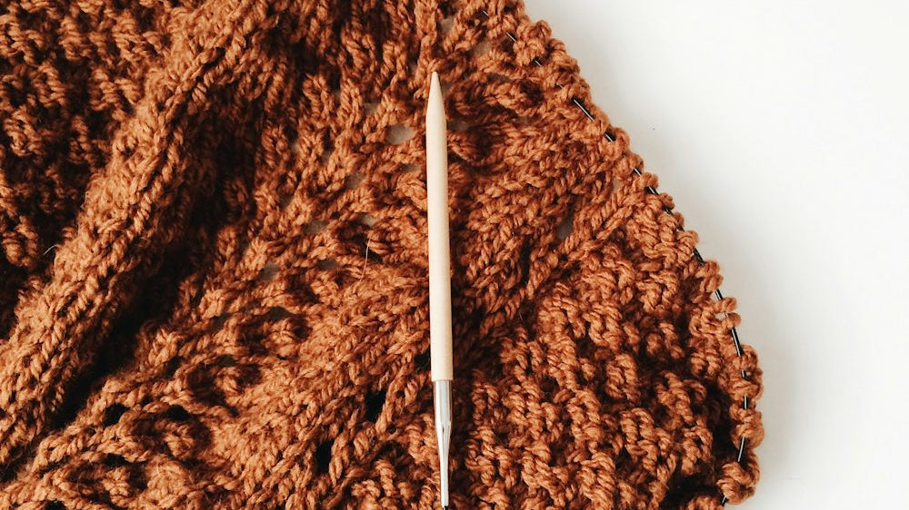 Knitting Handicraft: A Therapeutic Hobby for Relaxation_pic1
