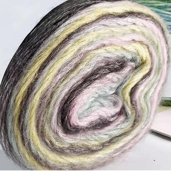 Gradient Segment-Dyed Cake Yarn 100 Grams