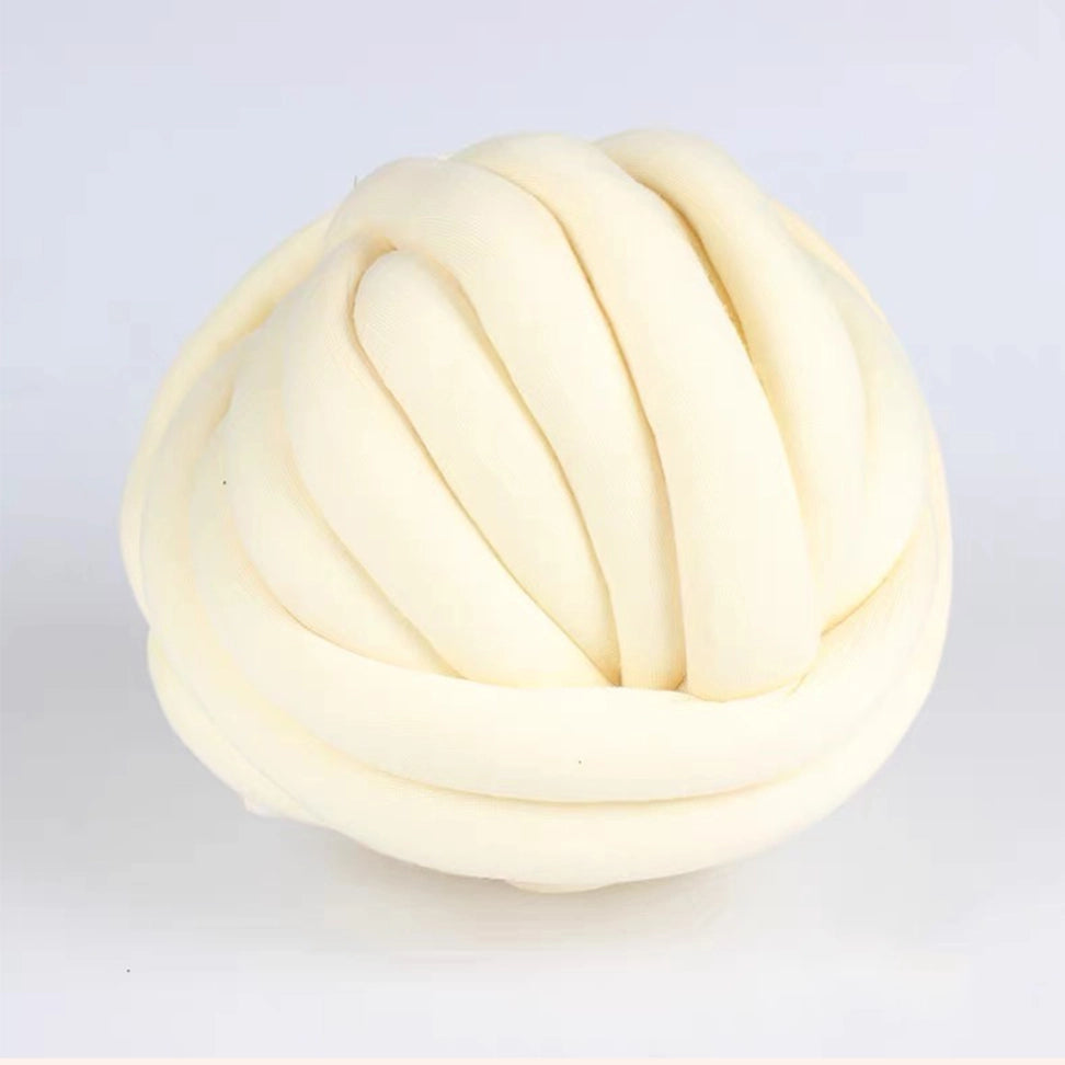 Extra-Thick Tubular Cotton Yarn (250g): Approximately 0.8 inches in diameter, Super Bulky, Arm Knitting