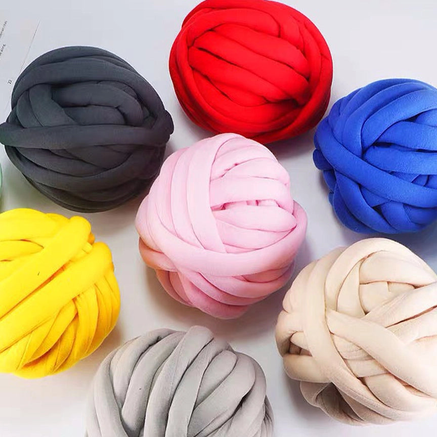 Extra-Thick Tubular Cotton Yarn (250g): Approximately 0.8 inches in diameter, Super Bulky, Arm Knitting