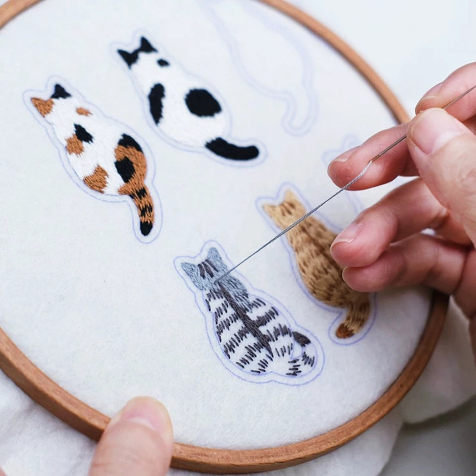 DlY Embroidery-Cat Brooch