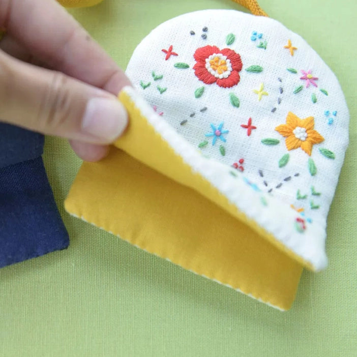 DIY Embroidery - Key Pouch