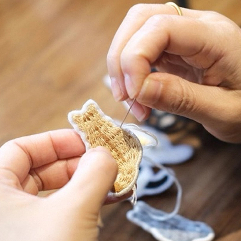 DlY Embroidery-Cat Brooch