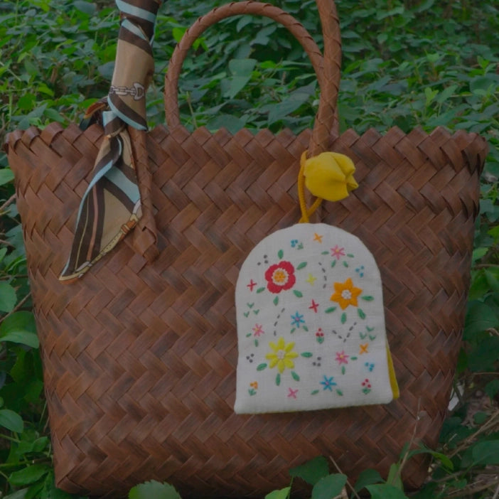 DIY Embroidery - Key Pouch