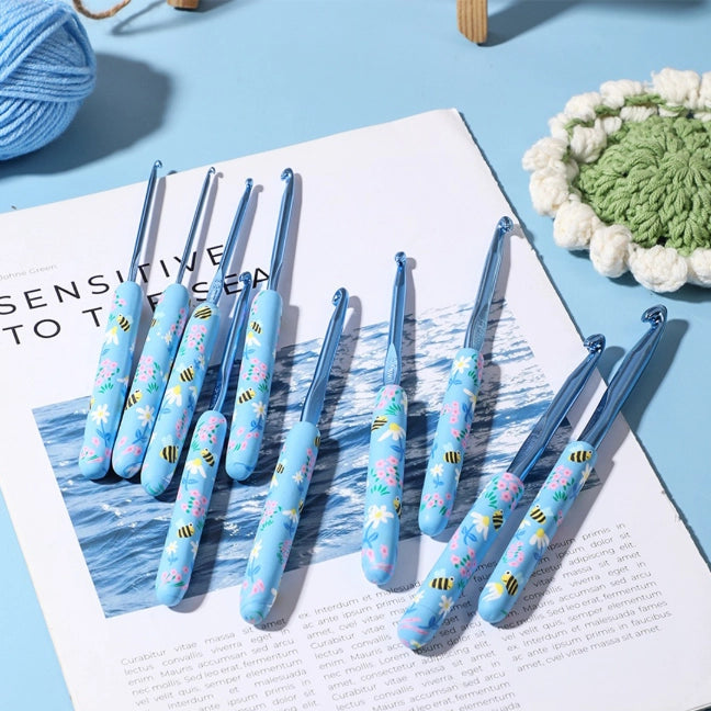 Crochet Tool - Blue Bee Print Crochet Hook