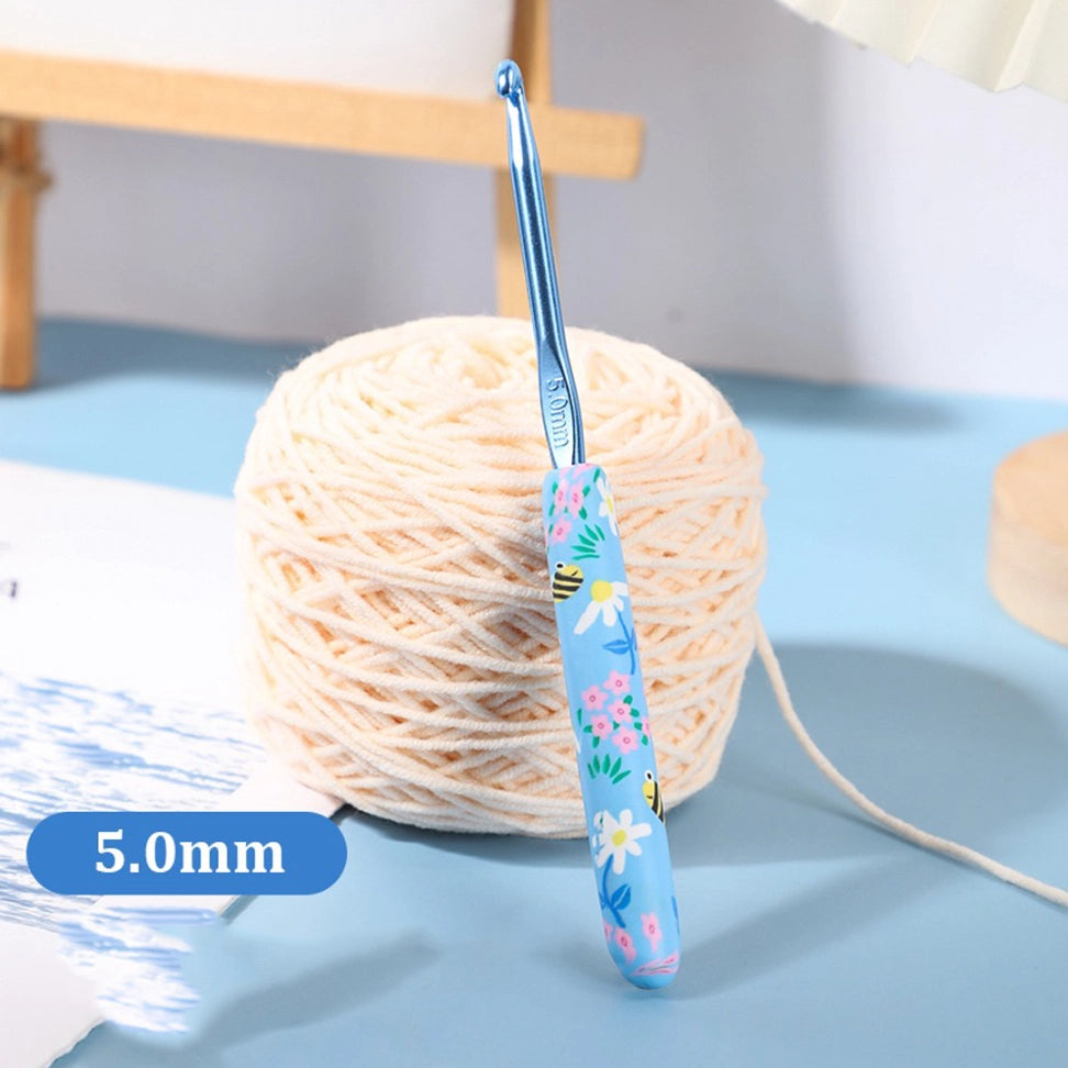 Crochet Tool - Blue Bee Print Crochet Hook