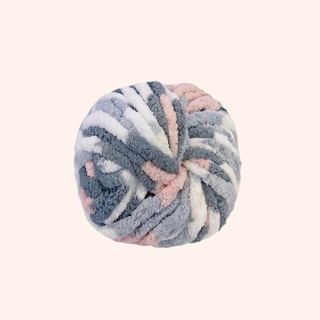 Super Thick Ice Yarn 0.8 Inches In Diameter 100 Grams