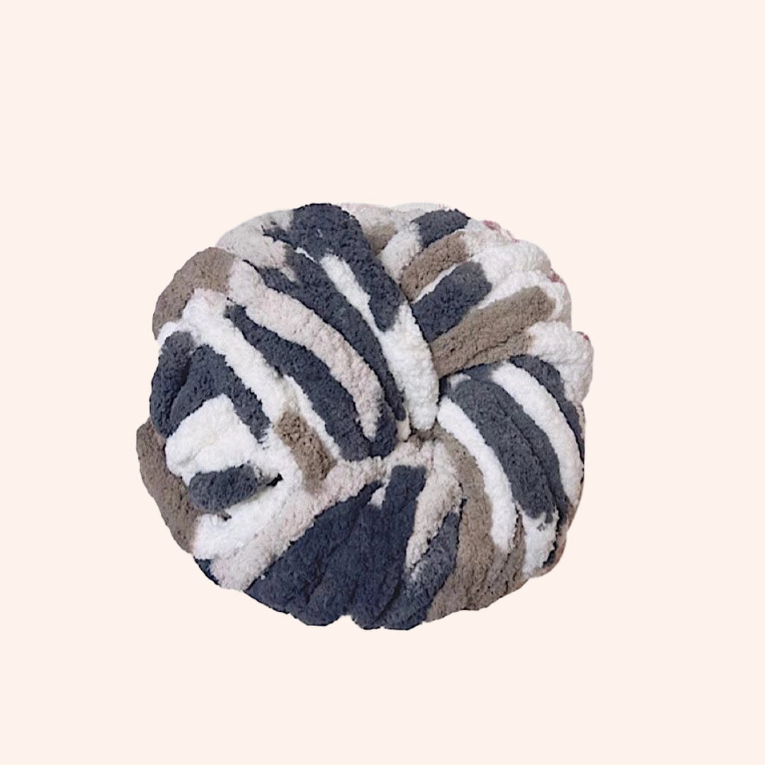 Super Thick Ice Yarn 0.8 Inches In Diameter 100 Grams