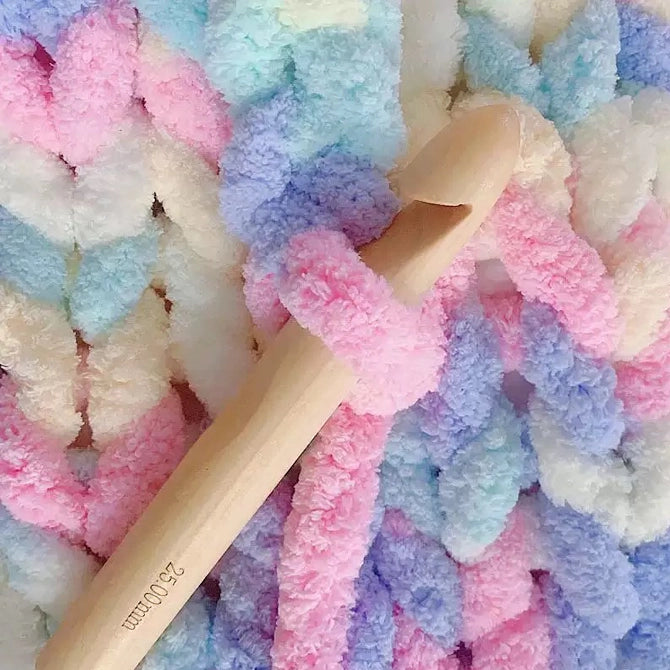 Super Thick Ice Yarn 0.8 Inches In Diameter 100 Grams