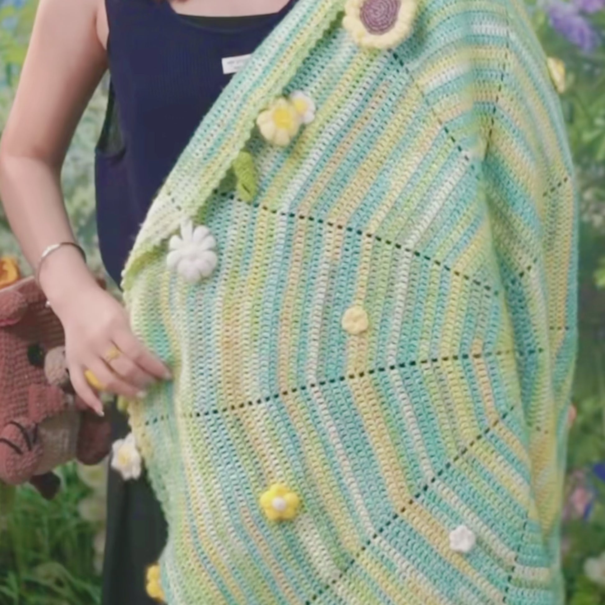 Crochet Kit - Lily Flower Bouquet Blanket